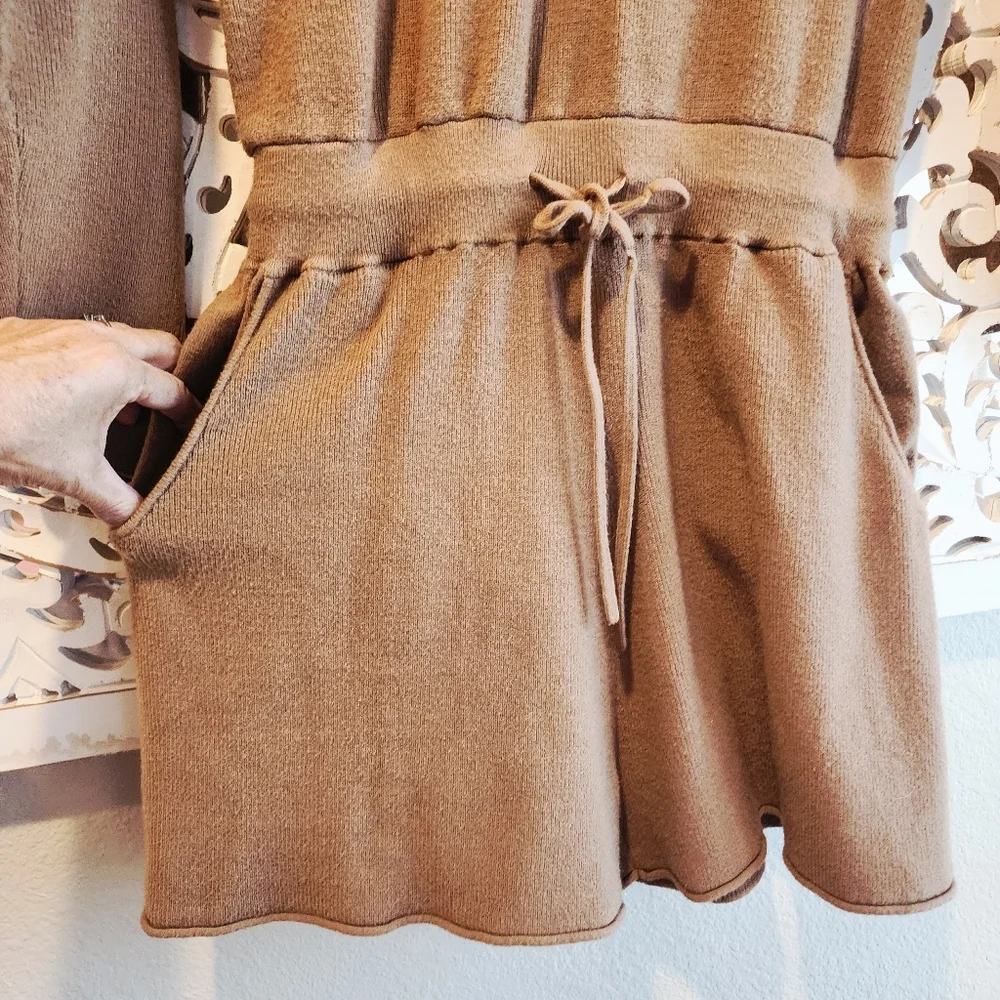 L'ACADEMIE/REVOLVE SHANNON KNIT SWEATER ROMPER LONG SLEEVES SZ SMALL - Picture 10 of 15